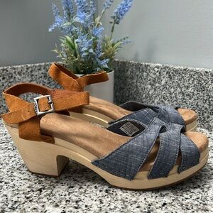 Toms Beatrix Clog Chambray Sandals